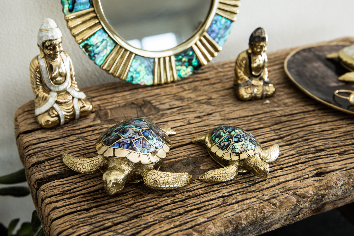 Boîte animal tortue de mer cadeau déco artisanal lifestyle nacre naturelle laiton recyclé décoration luxe fait main cadeaux fête des mères original unique