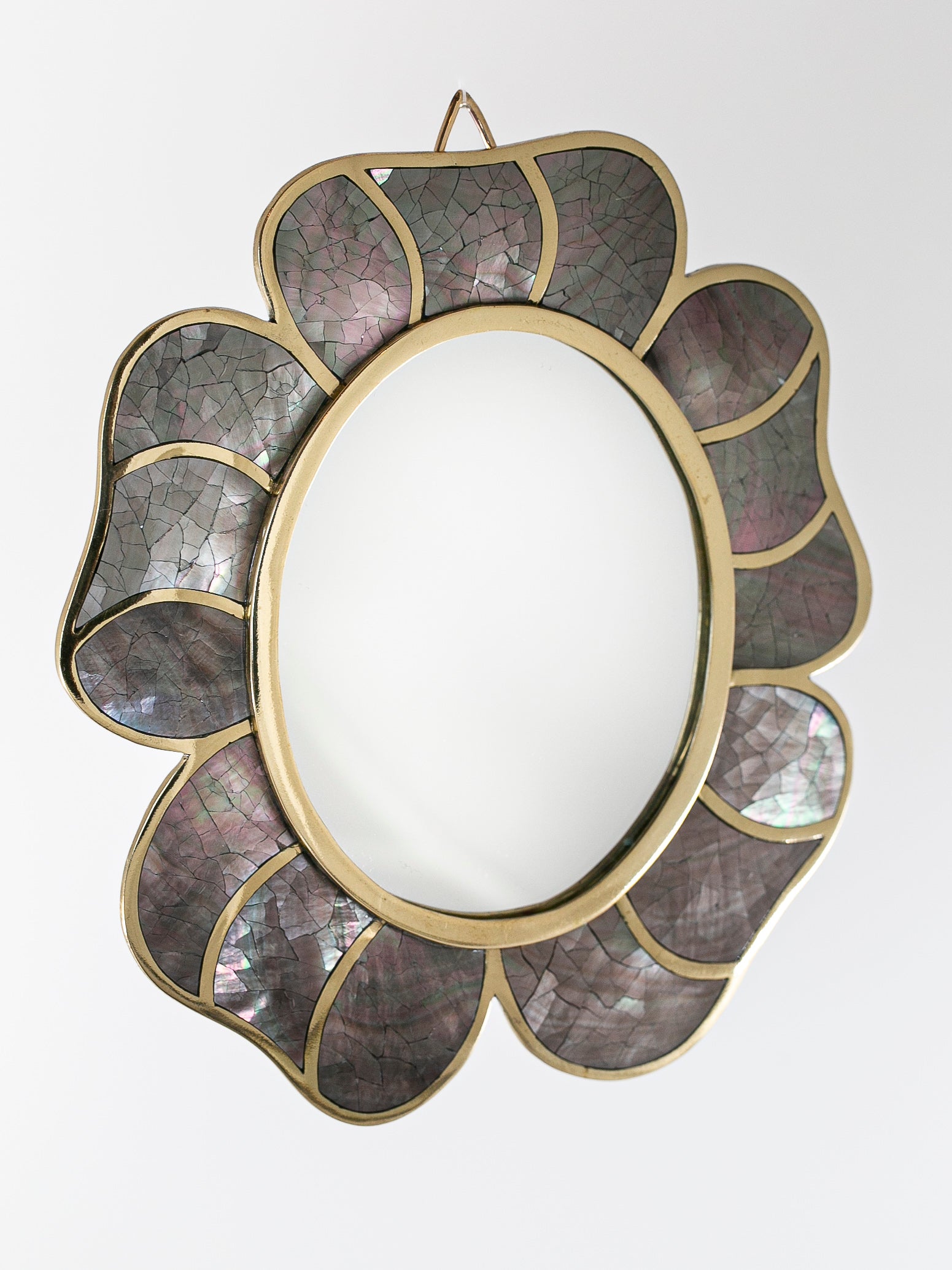 Miroir fleur cadeau déco artisanal lifestyle nacre naturelle laiton recyclé décoration luxe fait main cadeaux fête des mères original unique